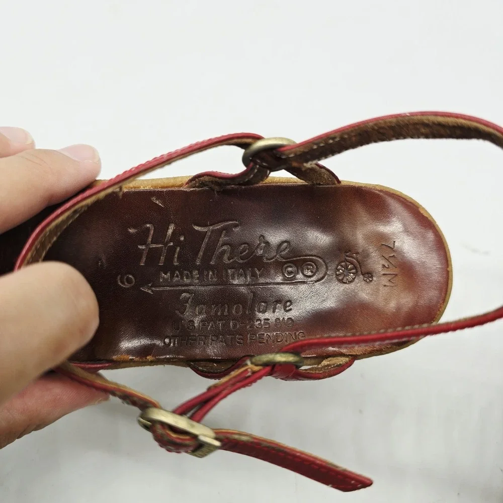 VTG 70s Famolare Sandals Womens 7.5 M Hi There Gum Sole Wave Wedge Italy Rainbow
